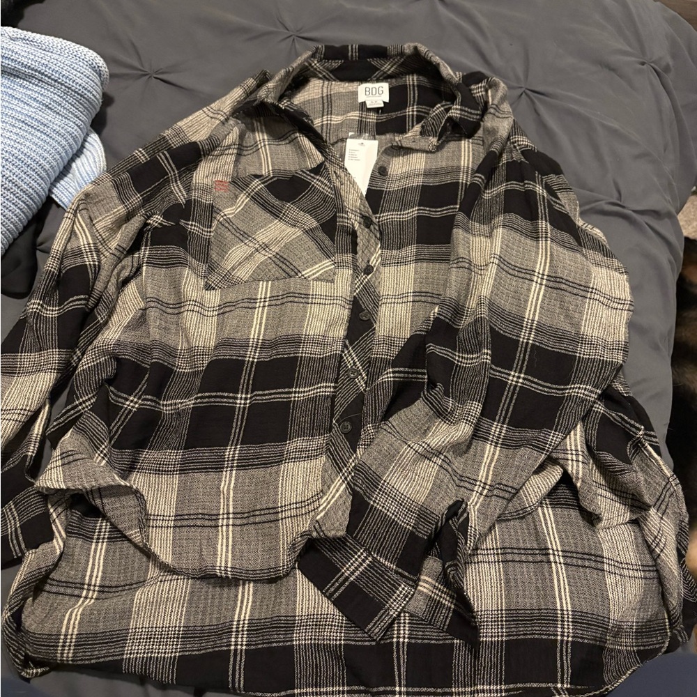 Oversized Black and Gray Plaid Shirt